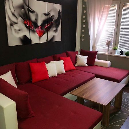 Apartman V Centru Mostu Apartment Exterior photo