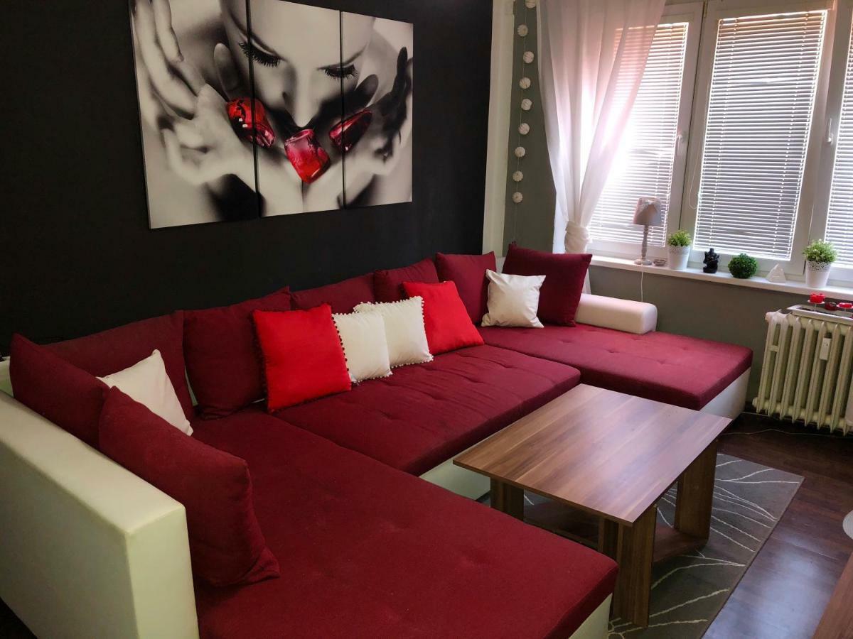 Apartman V Centru Mostu Apartment Exterior photo